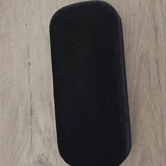 Gucci Glasses Velvet Case Black Color - Picture 3 of 5